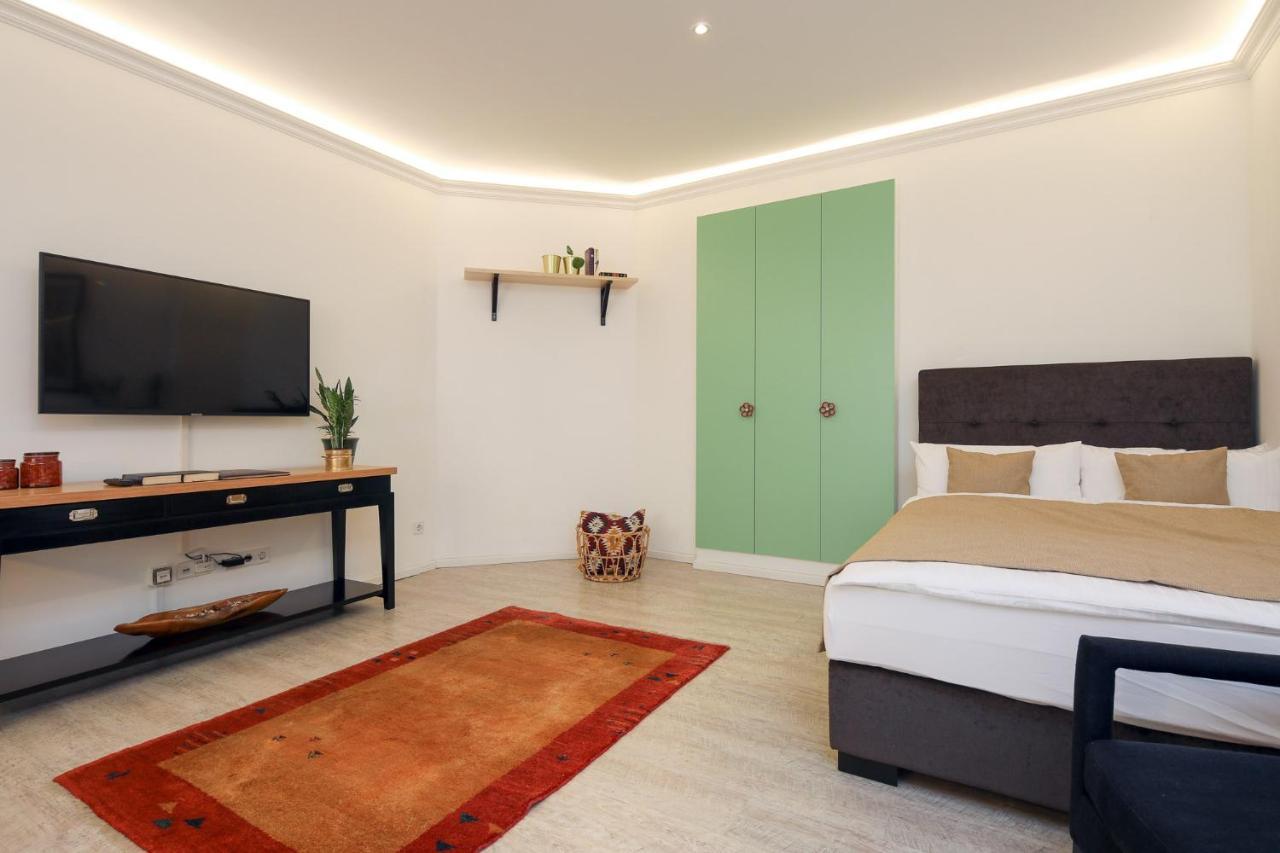 Appartement 5 Personen Altbau Nahe Kurfuerstendamm - Shakespeare *
